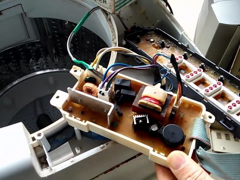 Dấu hiệu nhận biết cần sửa máy giặt Toshiba mất nguồn